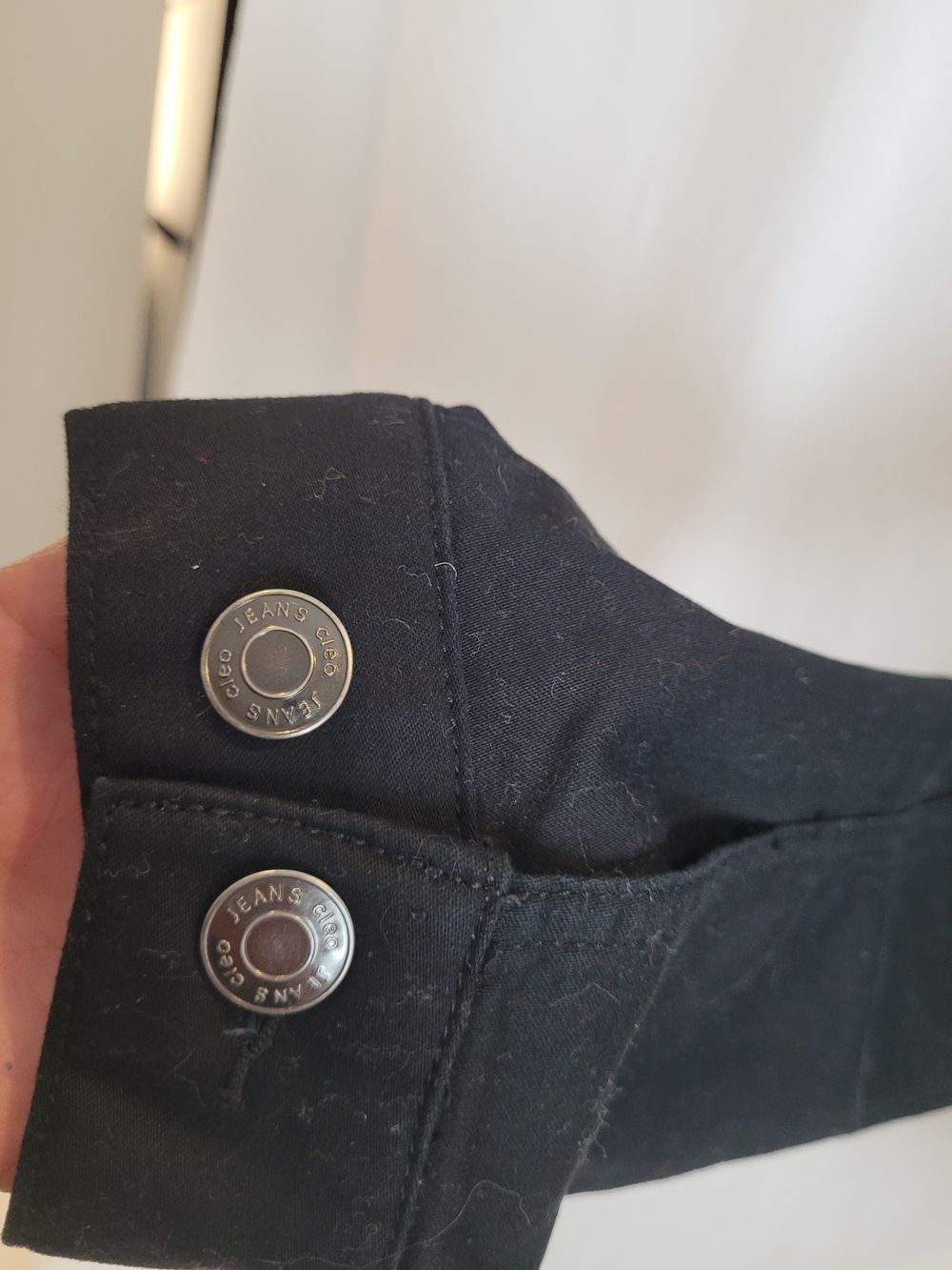 Cleo Black Cropped Button-Front Jean Jacket.Strech Size Medium - Picture 6 of 13